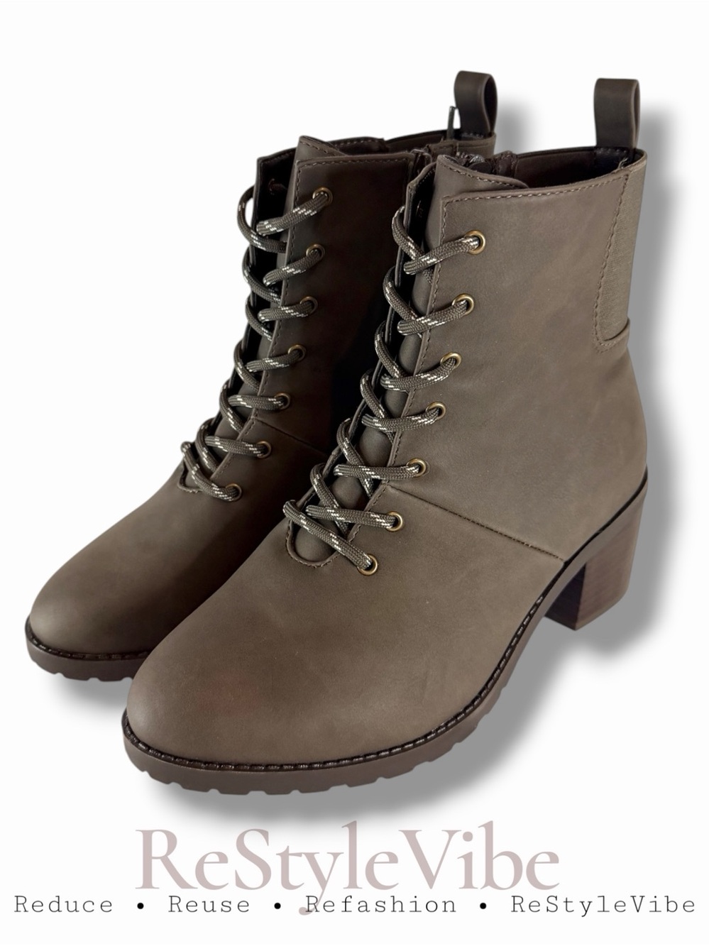 EVANS Women’s Size 7 EXTRA WIDE Width Boots Heeled Lace Up Style Sloan